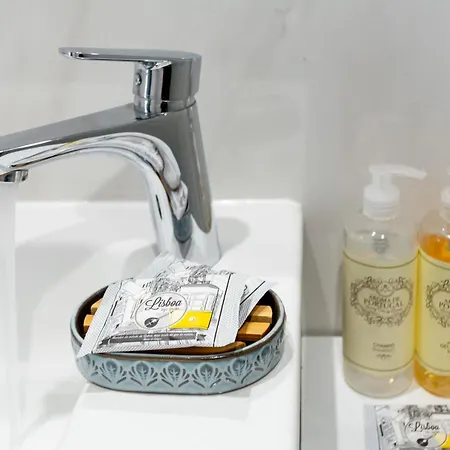 Camoes Lounge W/courtyard Апартаменты Лиссабон